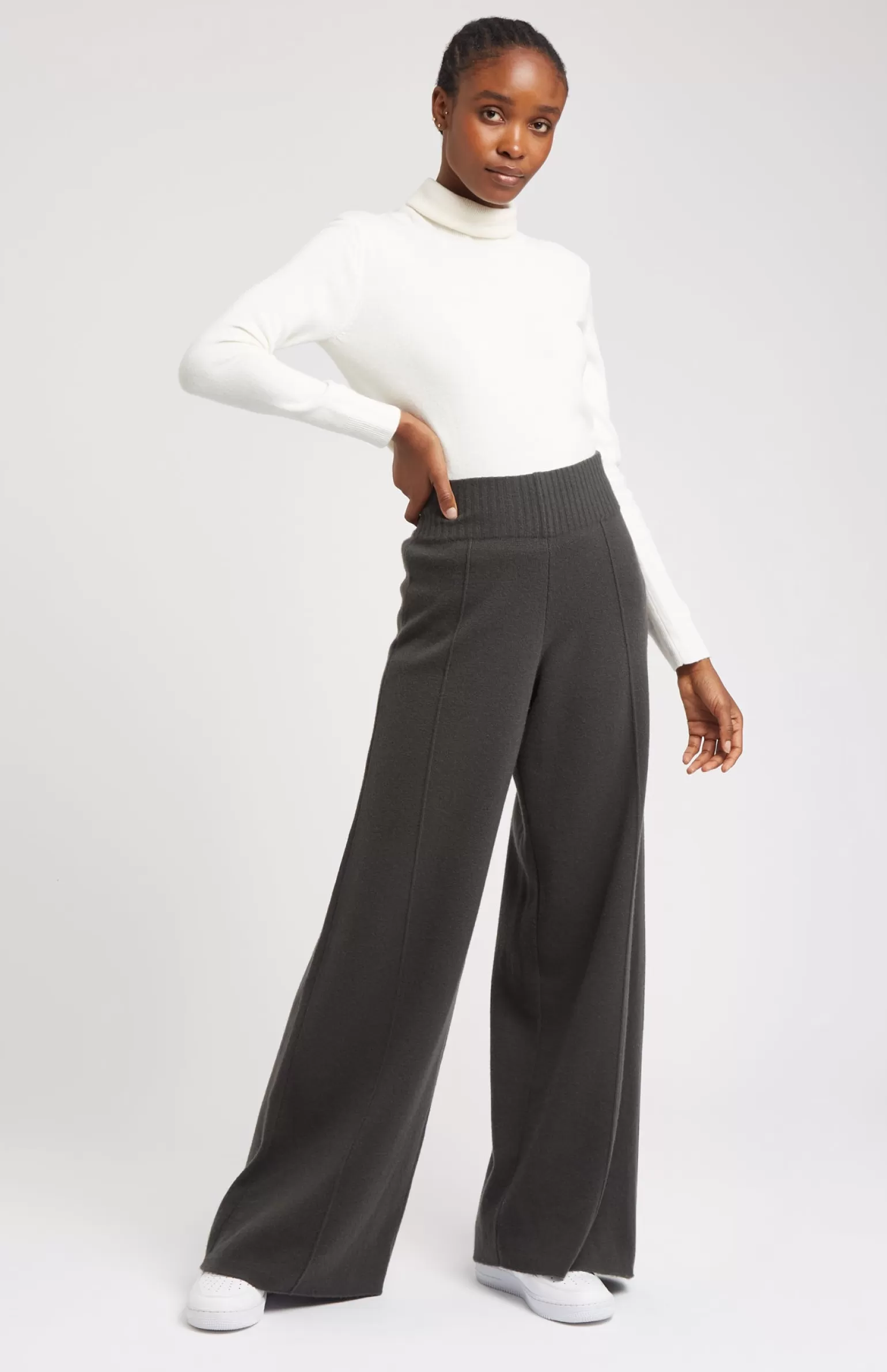 Women Pringle of Scotland Cashmere Blend Trousers In Dark Khaki