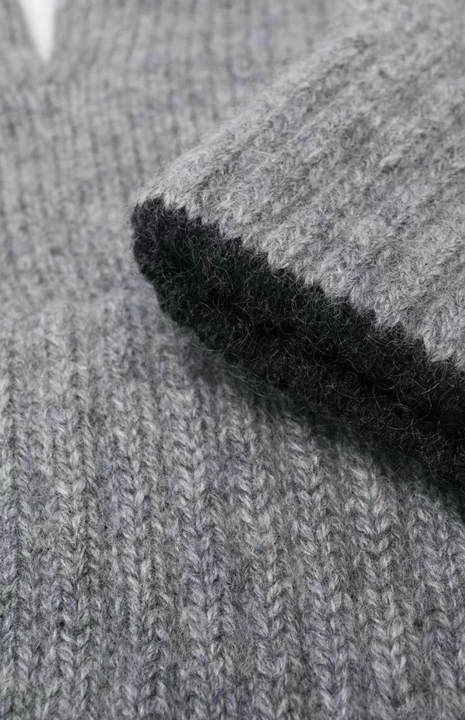 Pringle of Scotland Cashmere Contrast Cuff Gloves In Flannel Grey