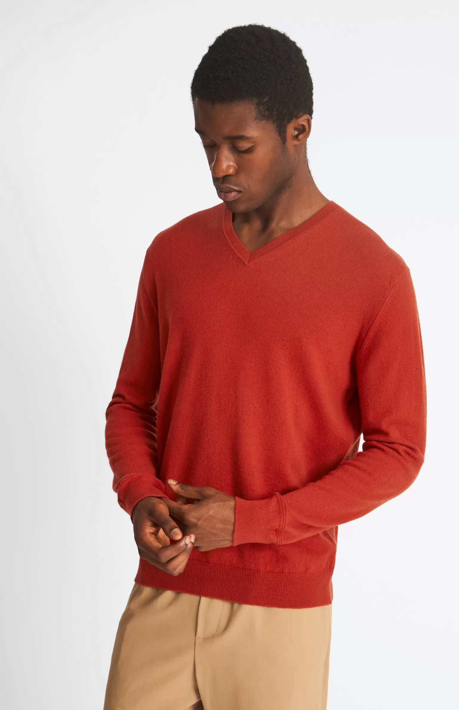 Pringle of Scotland Classic V Neck Cashmere Jumper In Rust Red