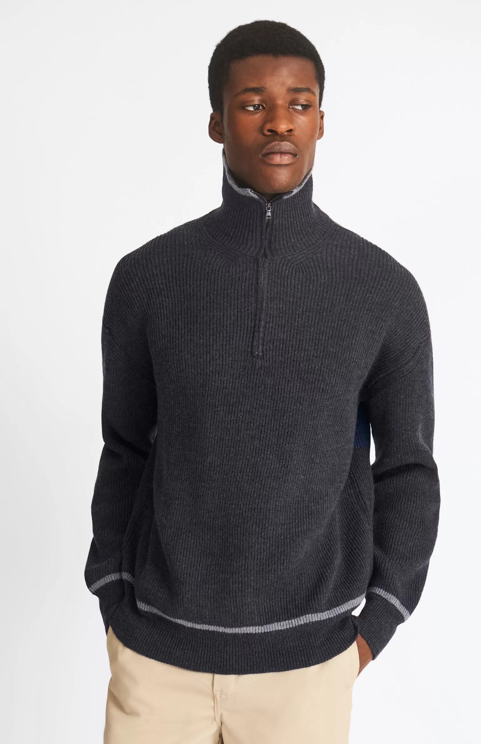 Pringle of Scotland Men's Merino Half Zip Sweater In Charcoal