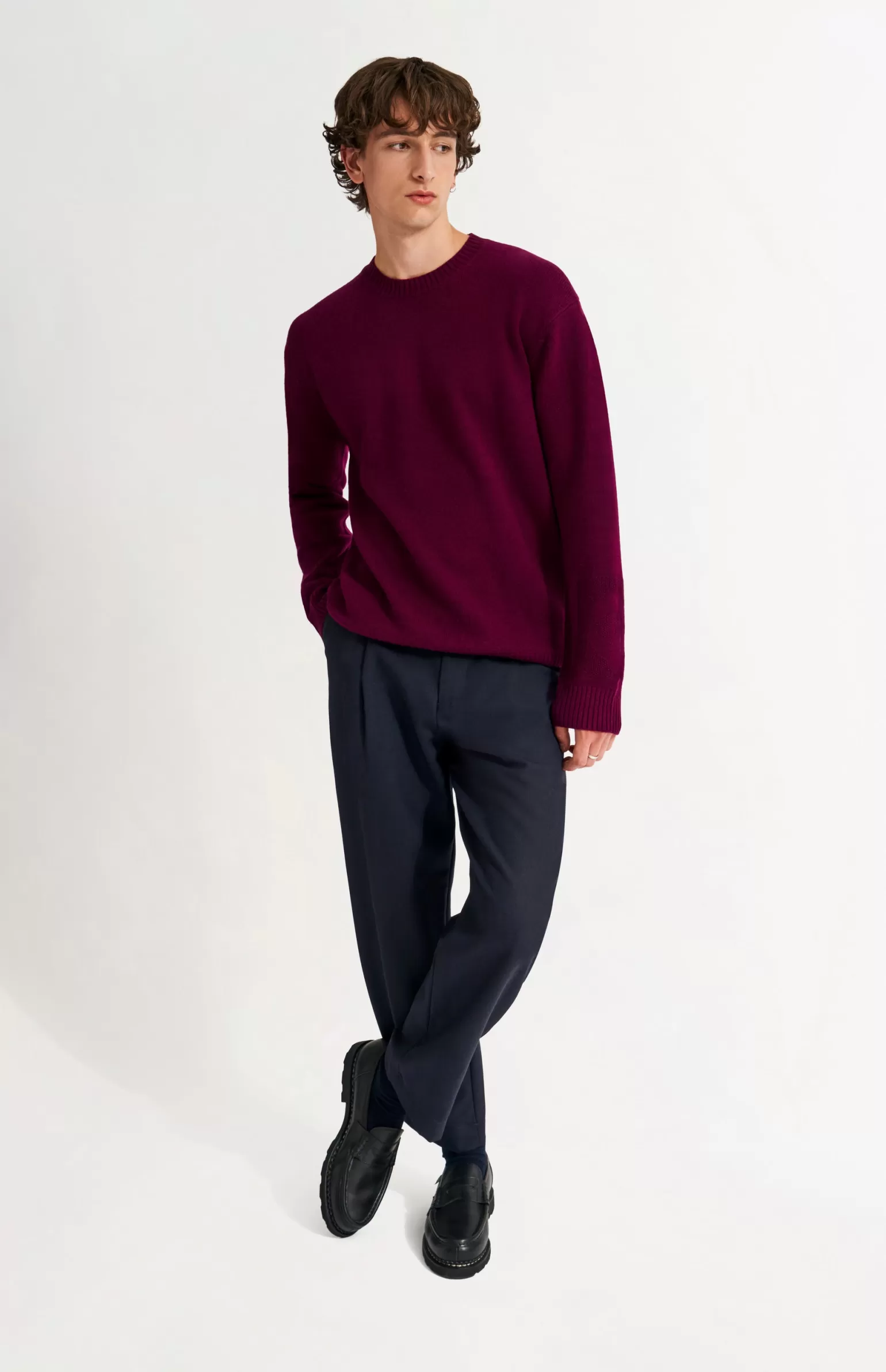 Pringle of Scotland Men's Round Neck Cashmere Jumper In Burgundy