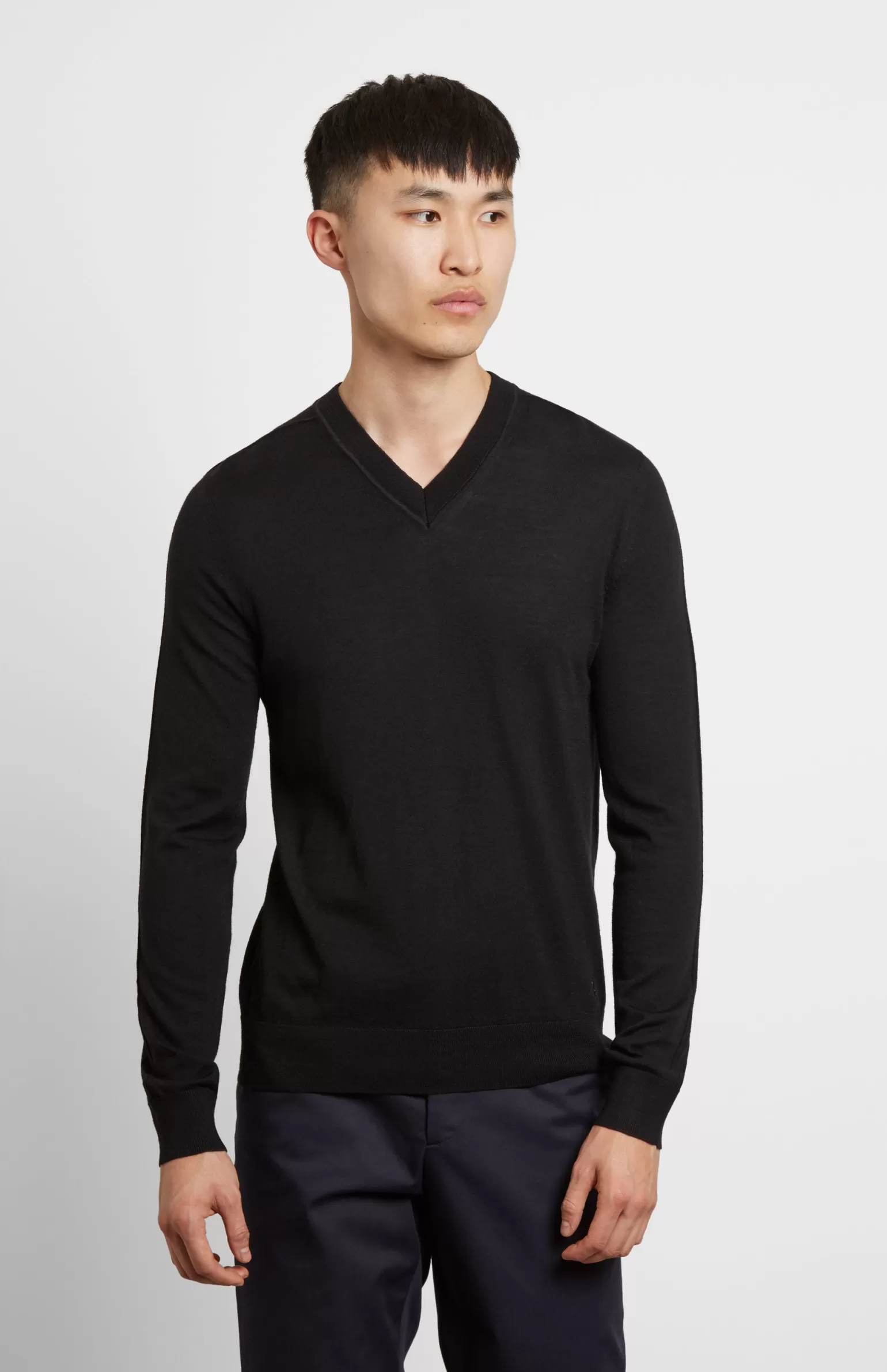 Pringle of Scotland V-neck Merino Wool Jumper In Black