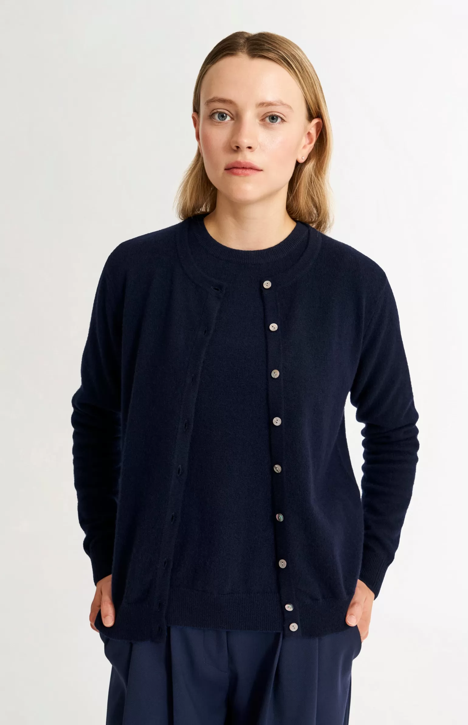 Women Pringle of Scotland Womens Classic Round Neck Cashmere Cardigan In Navy Melange