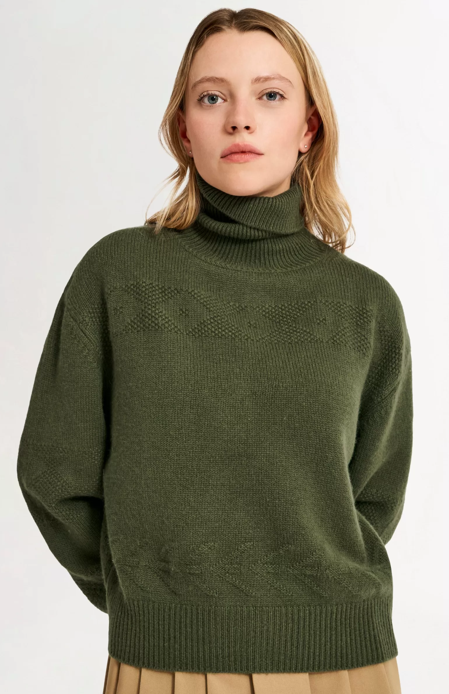 Women Pringle of Scotland Womens Roll Neck Cashmere Jumper In Evergreen