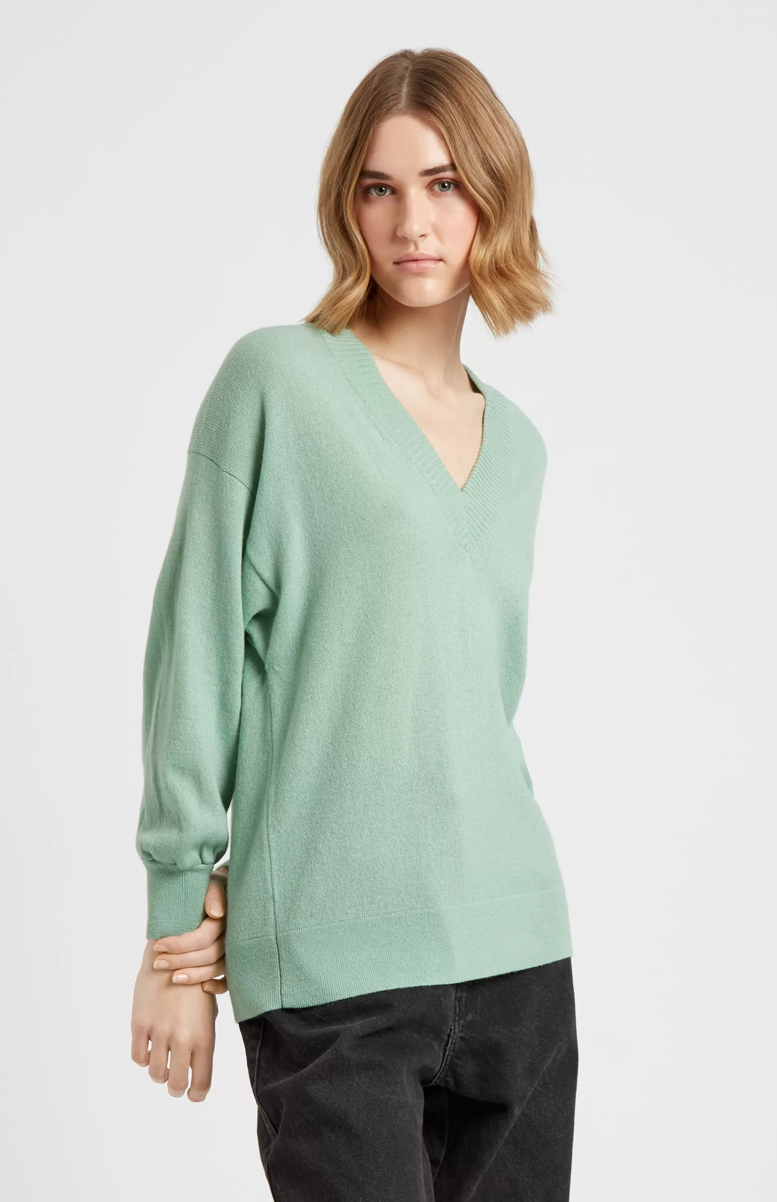 Women Pringle of Scotland Women's V Neck Lightweight Cashmere Jumper In Aniseed Green